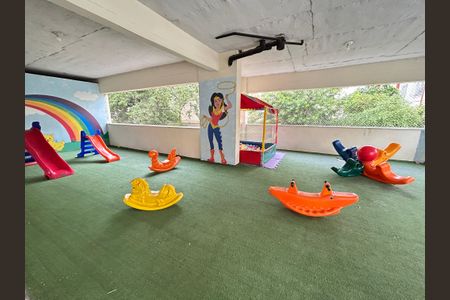 Apartamento à venda com 48m², 2 quartos e 1 vagaÁrea comum - Playground