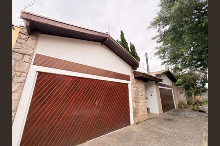 Casa à venda com 420m², 5 quartos e 4 vagasFachada