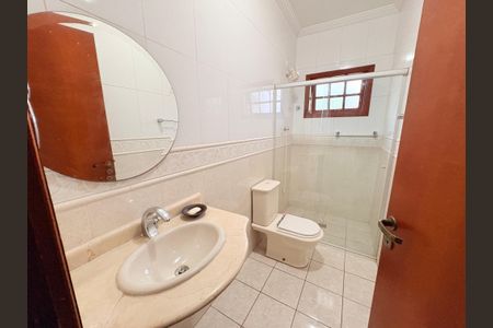 Casa à venda com 420m², 5 quartos e 4 vagasBanheiro Social 4