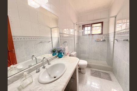 Casa à venda com 420m², 5 quartos e 4 vagasBanheiro Social 3