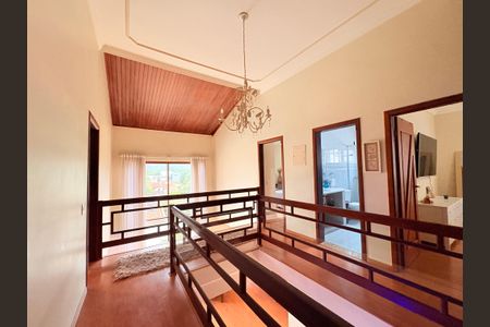 Casa à venda com 420m², 5 quartos e 4 vagasMezanino entre quartos