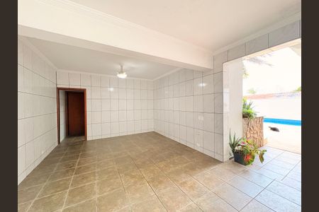 Casa à venda com 420m², 5 quartos e 4 vagasSalão de Festas