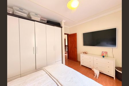 Casa à venda com 420m², 5 quartos e 4 vagasQuarto 2