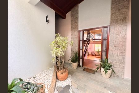 Casa à venda com 420m², 5 quartos e 4 vagasJardim