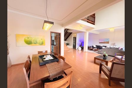 Casa à venda com 420m², 5 quartos e 4 vagasSala de Jantar