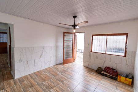 Sala de casa para alugar com 2 quartos, 80m² em Partenon, Porto Alegre