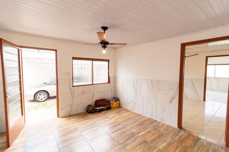 Sala de casa para alugar com 2 quartos, 80m² em Partenon, Porto Alegre