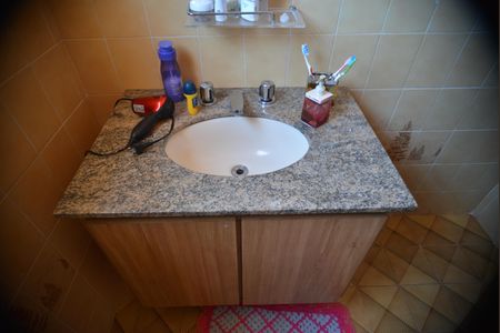 Casa à venda com 170m², 3 quartos e 2 vagasBanheiro Social