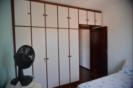 Casa à venda com 170m², 3 quartos e 2 vagasQuarto 3