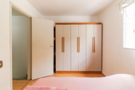 Quarto 1 de casa à venda com 4 quartos, 141m² em Jardim Trussardi, São Paulo