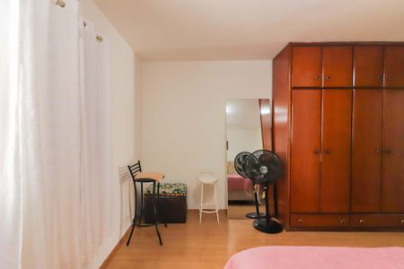 Casa à venda com 141m², 4 quartos e 3 vagas Casa à venda com 141m², 4 quartos e 3 vagasQuarto 2