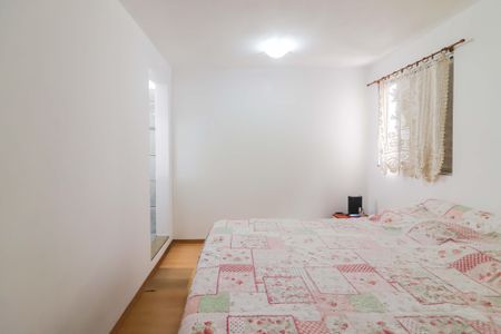 Casa à venda com 141m², 4 quartos e 3 vagas Casa à venda com 141m², 4 quartos e 3 vagasQuarto 3 - Suíte