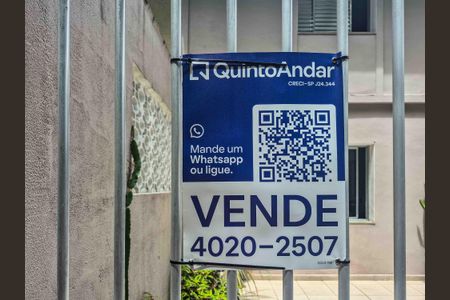 Casa à venda com 141m², 4 quartos e 3 vagas Casa à venda com 141m², 4 quartos e 3 vagasFachada