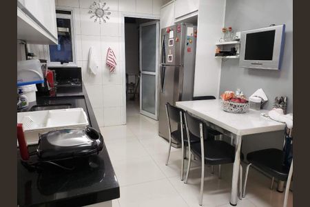 Apartamento à venda com 3 quartos, 144m² em Campo Belo, São Paulo