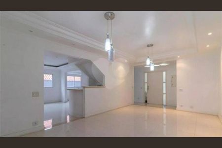 Casa à venda com 4 quartos, 400m² em Alphaville, Santana de Parnaíba