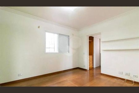 Casa à venda com 4 quartos, 400m² em Alphaville, Santana de Parnaíba