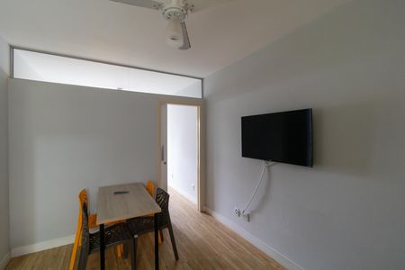 Salas de apartamento para alugar com 1 quarto, 39m² em Centro, Campinas