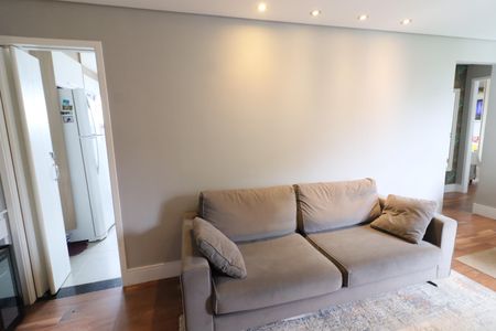 Sala de apartamento à venda com 3 quartos, 68m² em Iapi, Osasco