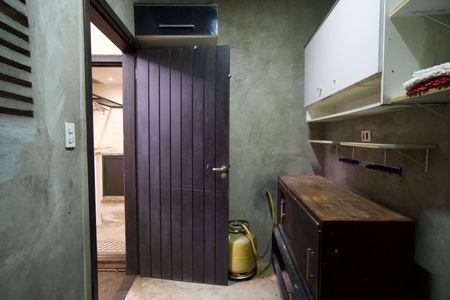 Casa para alugar com 160m², 2 quartos e 1 vagaÁrea de Serviço