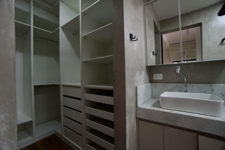 Casa para alugar com 160m², 2 quartos e 1 vagaSuíte 1 - Closet /Banheiro