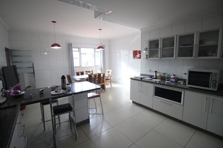 Casa à venda com 350m², 5 quartos e 2 vagasCozinha