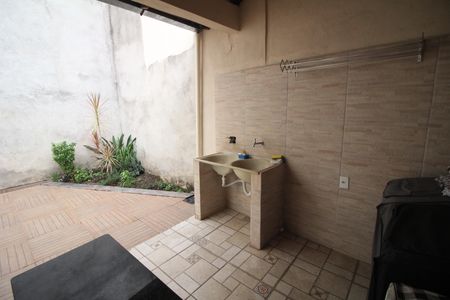 Casa à venda com 350m², 5 quartos e 2 vagasÁrea de Serviço