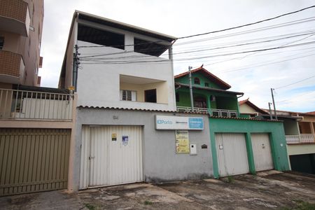 Casa à venda com 350m², 5 quartos e 2 vagasFachada / Plaquinha Instalada 19/01/2026 TIKP-236