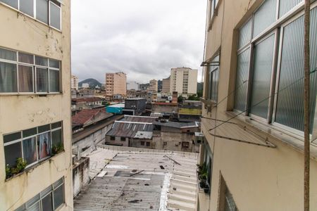 Vista de kitnet/studio para alugar com 1 quarto, 30m² em Centro, Niterói