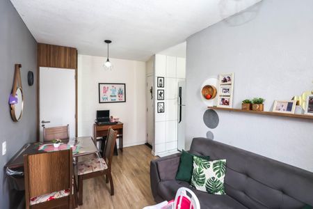 Sala de apartamento para alugar com 2 quartos, 40m² em Jardim Sao Saverio, São Paulo