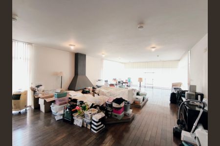 Sala de casa à venda com 4 quartos, 780m² em Chácara Urbana, Jundiaí