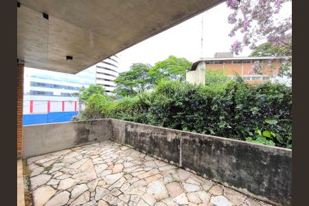 Casa à venda com 780m², 4 quartos e 8 vagasSala
