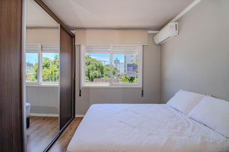Quarto de apartamento à venda com 1 quarto, 55m² em Vila Ipiranga, Porto Alegre