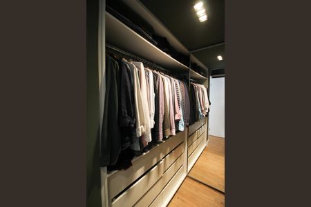 Apartamento à venda com 90m², 2 quartos e 1 vagaCloset do quarto 1