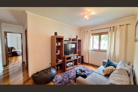 Casa à venda com 380m², 4 quartos e 6 vagas