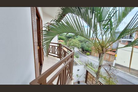 Casa à venda com 380m², 4 quartos e 6 vagas