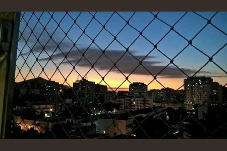 Apartamento à venda com 67m², 2 quartos e 1 vaga