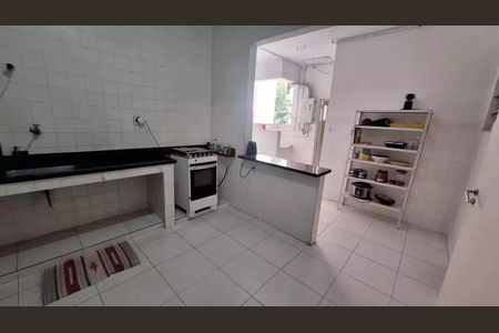Apartamento à venda com 136m², 3 quartos e sem vaga