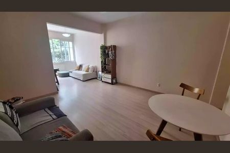 Apartamento à venda com 136m², 3 quartos e sem vaga