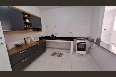 Apartamento à venda com 136m², 3 quartos e sem vaga