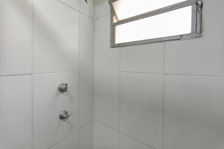 Banheiro de apartamento à venda com 2 quartos, 45m² em Vila Campos Sales, Campinas