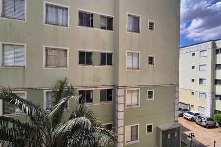 Apartamento à venda com 45m², 2 quartos e 1 vaga Apartamento à venda com 45m², 2 quartos e 1 vagaVista da Área de Serviço
