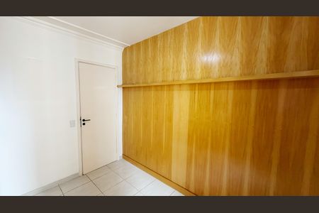 Apartamento à venda com 74m², 3 quartos e 1 vagaQuarto 2