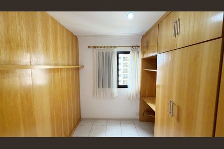 Apartamento à venda com 74m², 3 quartos e 1 vagaQuarto 2