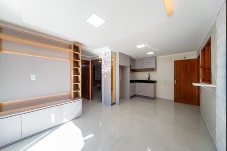 Sala de casa de condomínio para alugar com 2 quartos, 75m² em Viamópolis, Viamão