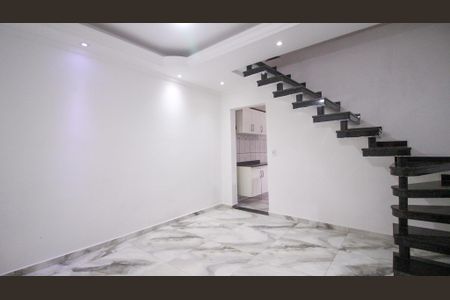 Casa para alugar com 2 quartos, 100m² em Jardim Vera Cruz(zona Sul), São Paulo