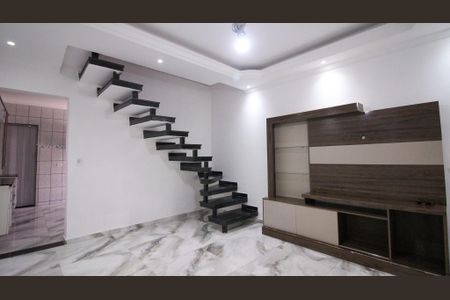 Casa para alugar com 2 quartos, 100m² em Jardim Vera Cruz(zona Sul), São Paulo