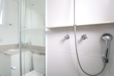 Apartamento à venda com 67m², 2 quartos e 2 vagasBanheiro da Suíte