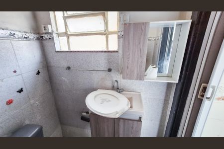 Casa para alugar com 55m², 3 quartos e sem vagaBanheiro 