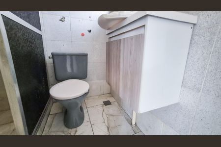 Casa para alugar com 55m², 3 quartos e sem vagaBanheiro 