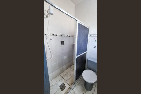 Casa para alugar com 55m², 3 quartos e sem vagaBanheiro 